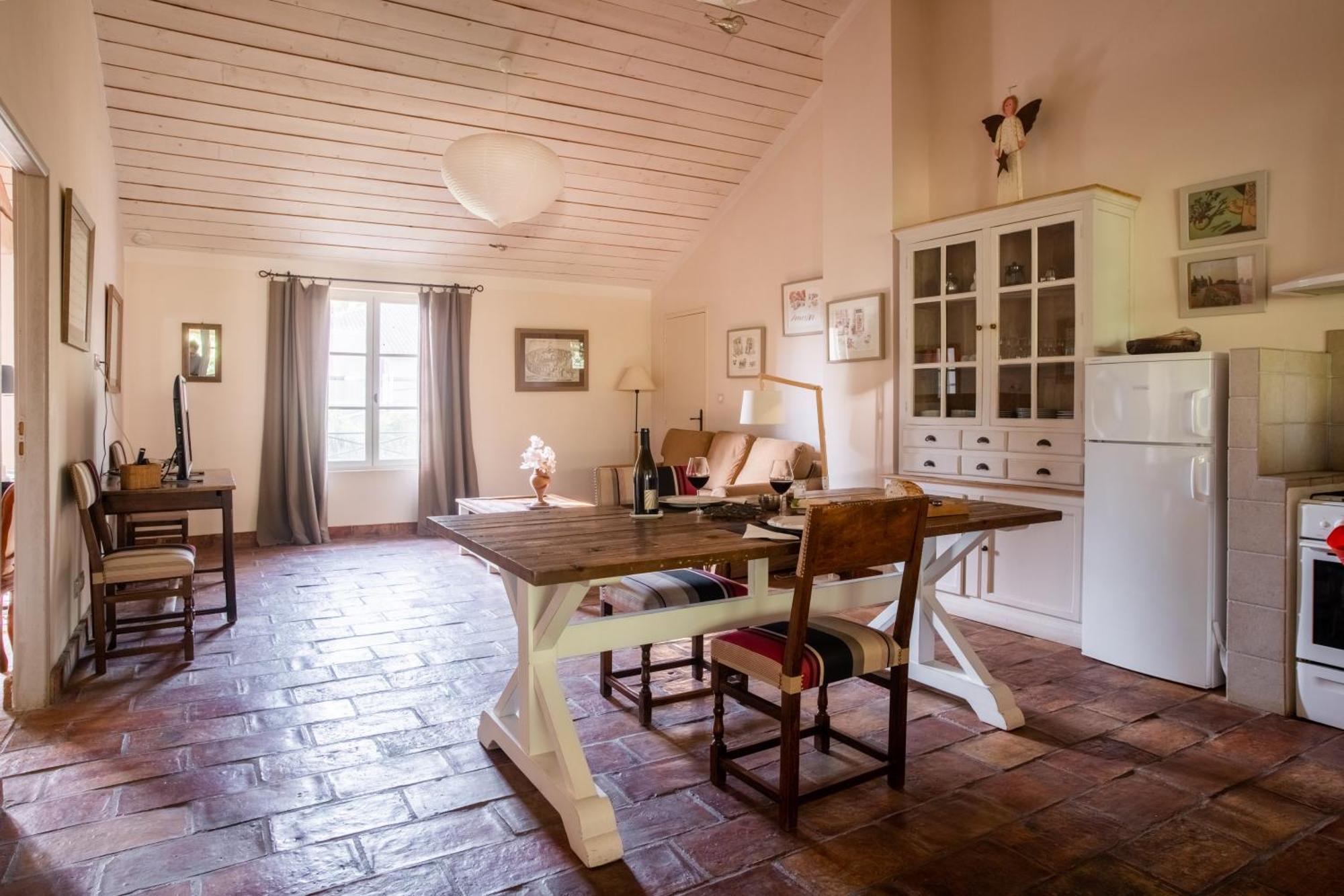 HOTEL DOMAINE DES CLOS - Les Collectionneurs Beaucaire  Extérieur photo