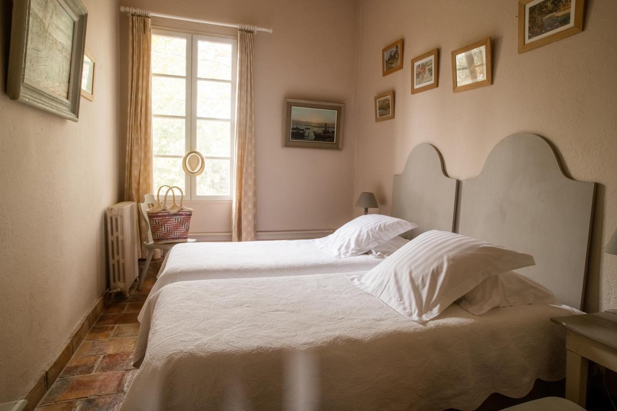 HOTEL DOMAINE DES CLOS - Les Collectionneurs Beaucaire  Extérieur photo
