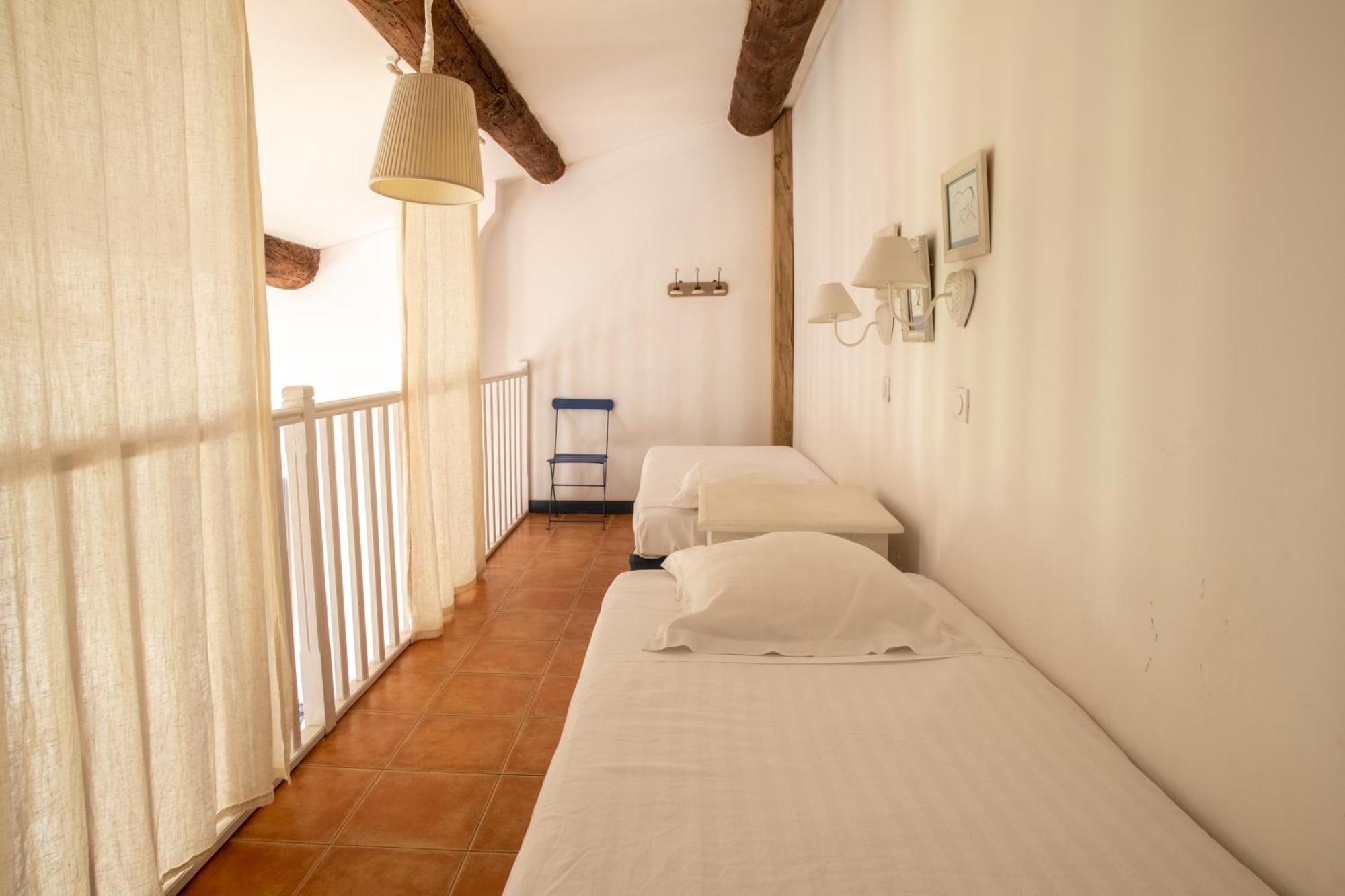 HOTEL DOMAINE DES CLOS - Les Collectionneurs Beaucaire  Extérieur photo