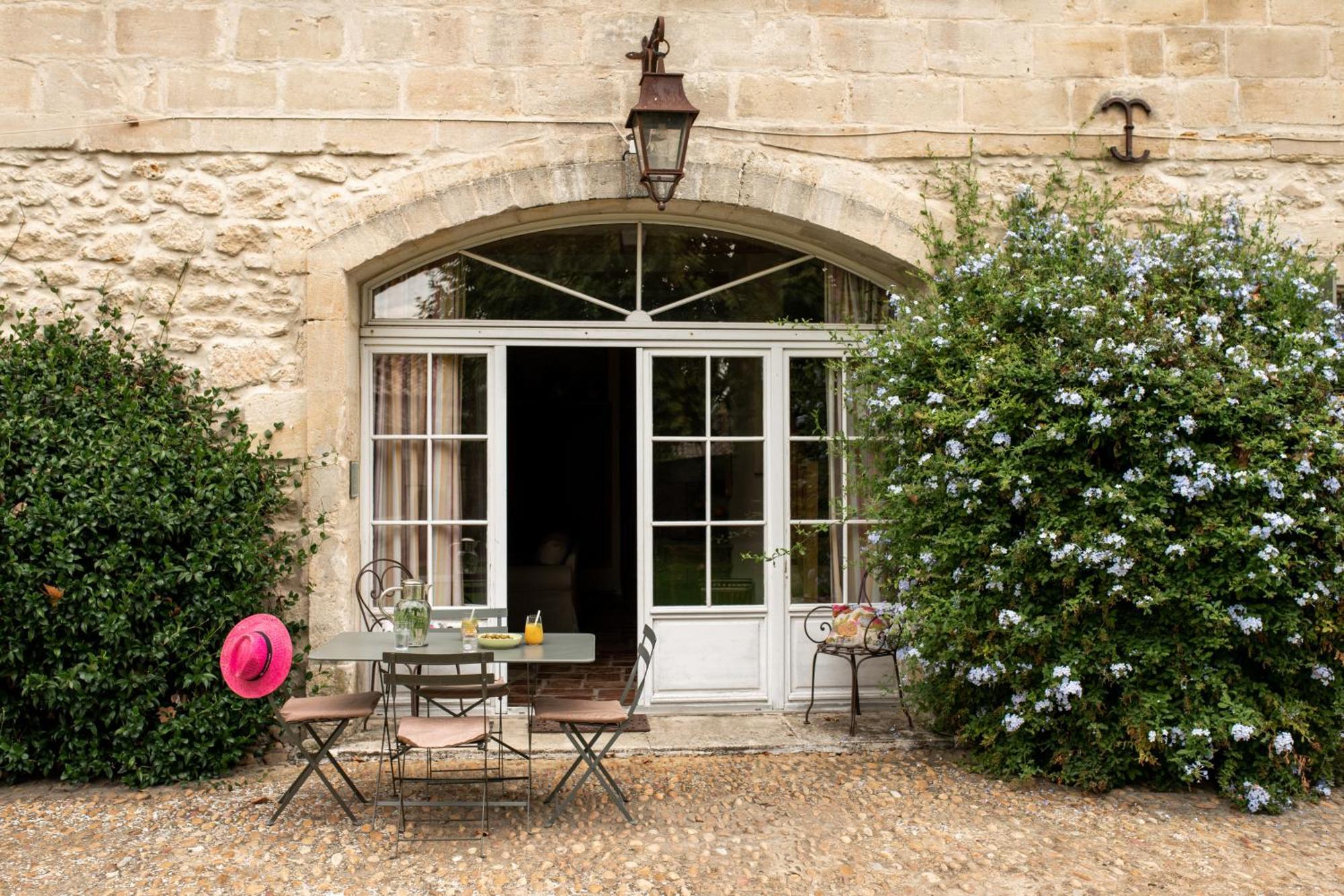 HOTEL DOMAINE DES CLOS - Les Collectionneurs Beaucaire  Extérieur photo