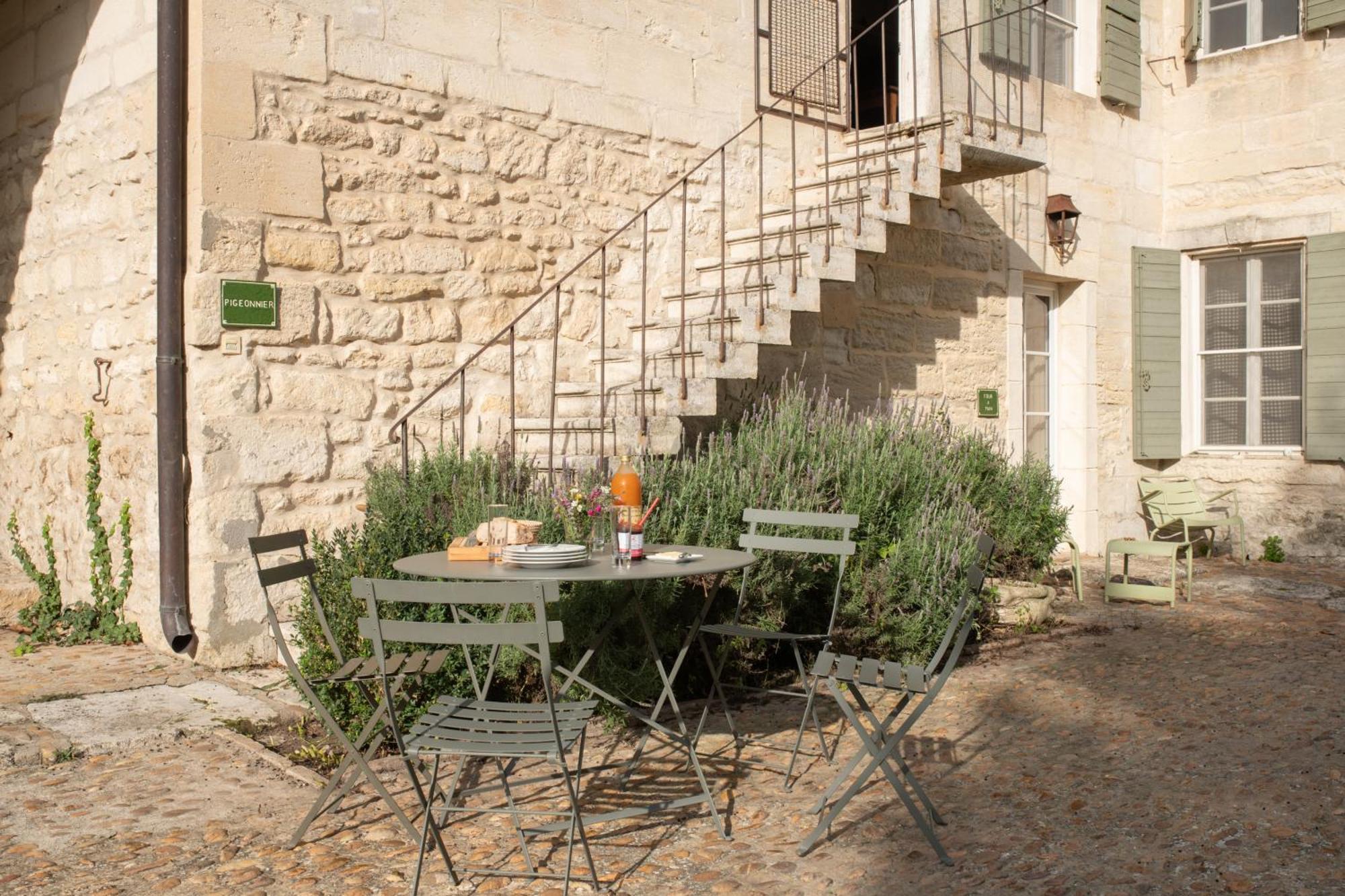 HOTEL DOMAINE DES CLOS - Les Collectionneurs Beaucaire  Extérieur photo